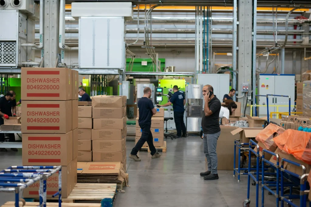 Warehouse & Manufacturing